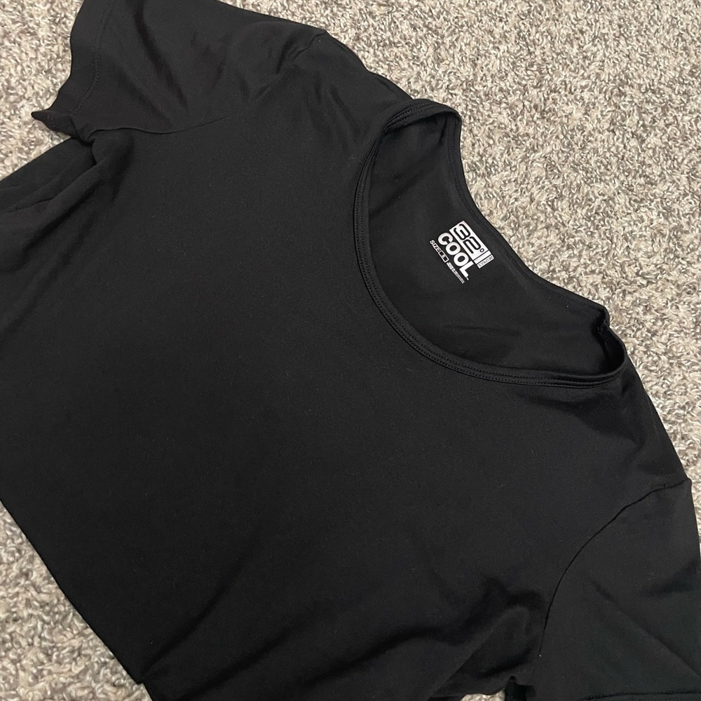 Black workout top
